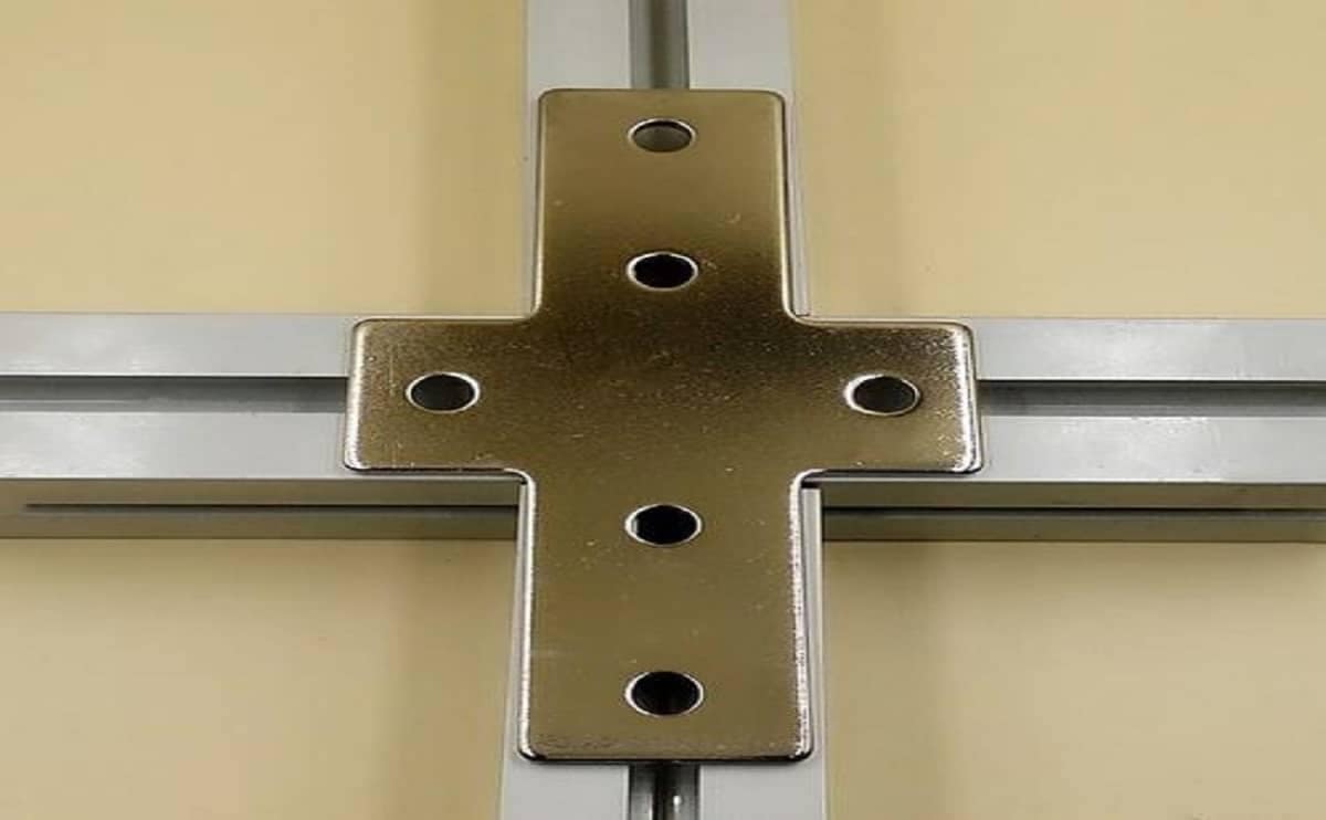 Cross Plate Mild Steel for 2020 Aluminum Extrusion - Image 3