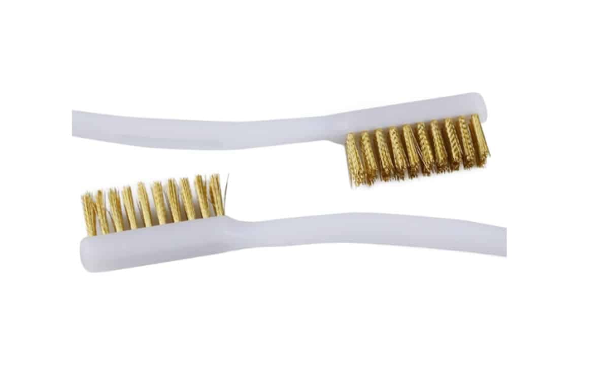 Nozzle cleaning brush