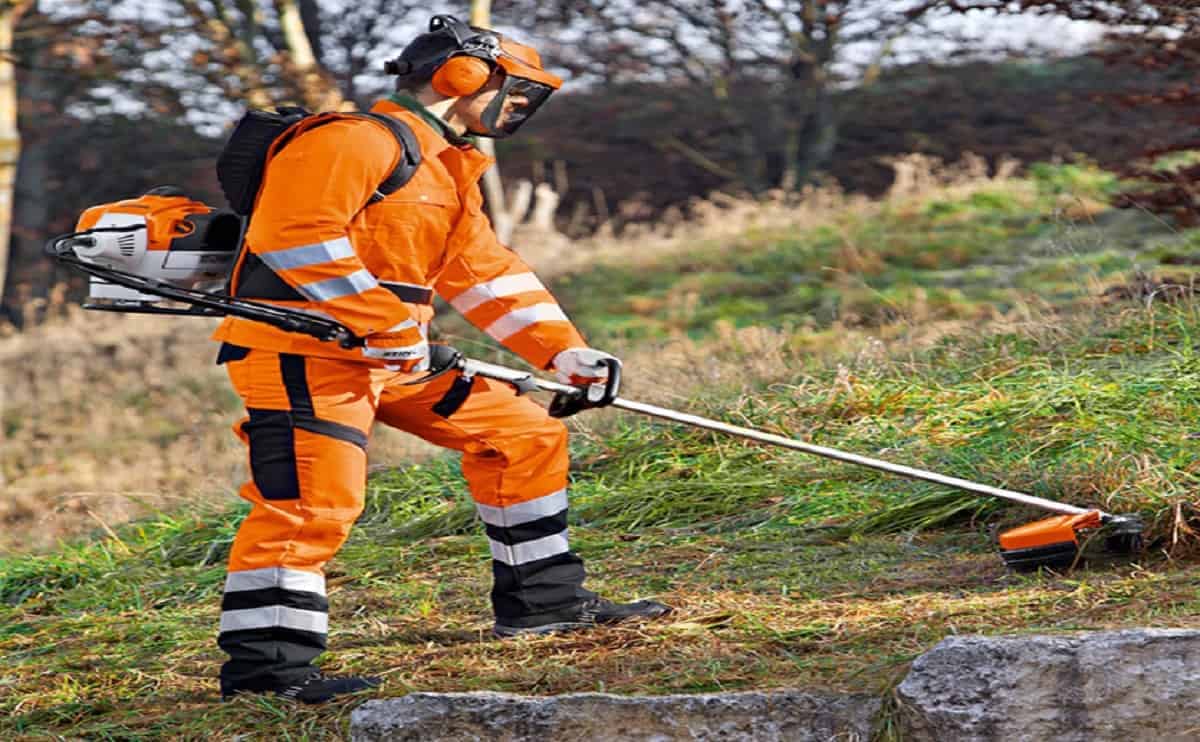 AG174 Brush cutter 1