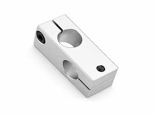 Pillar fixing clamp