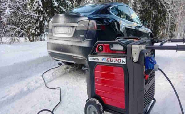 Honda portable inverter generator with high efficient fuel efficiency generator for commercial and rental applications - Image 3