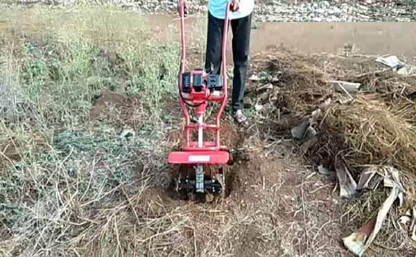 Mini power tiller 2 stroke 52cc petrol rotary power weeder machine buy mini tillers for farming and agricultural equipment - Image 3