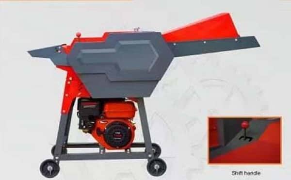Engine chaff cutter