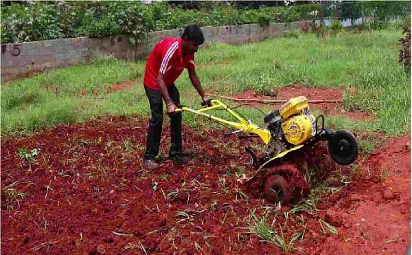 Kisankraft Petrol Intercultivator KK-IC-100P buy high power petrol engine power tiler equipment for framing purpose - Image 3