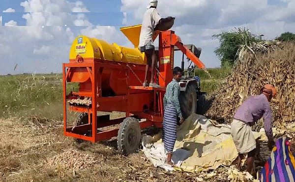Maize thresher cum sheller easy self feed model agricultural machine - Image 3