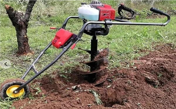 Wheel push type auger 68 cc 2 stroke petrol enigne with 10 inch bit for agricultural purpose - Image 3
